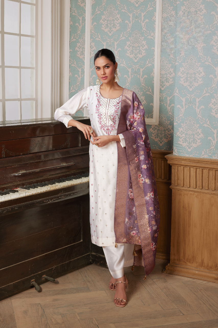 Women's White Semi Silk Kurti Suit With Dupatta