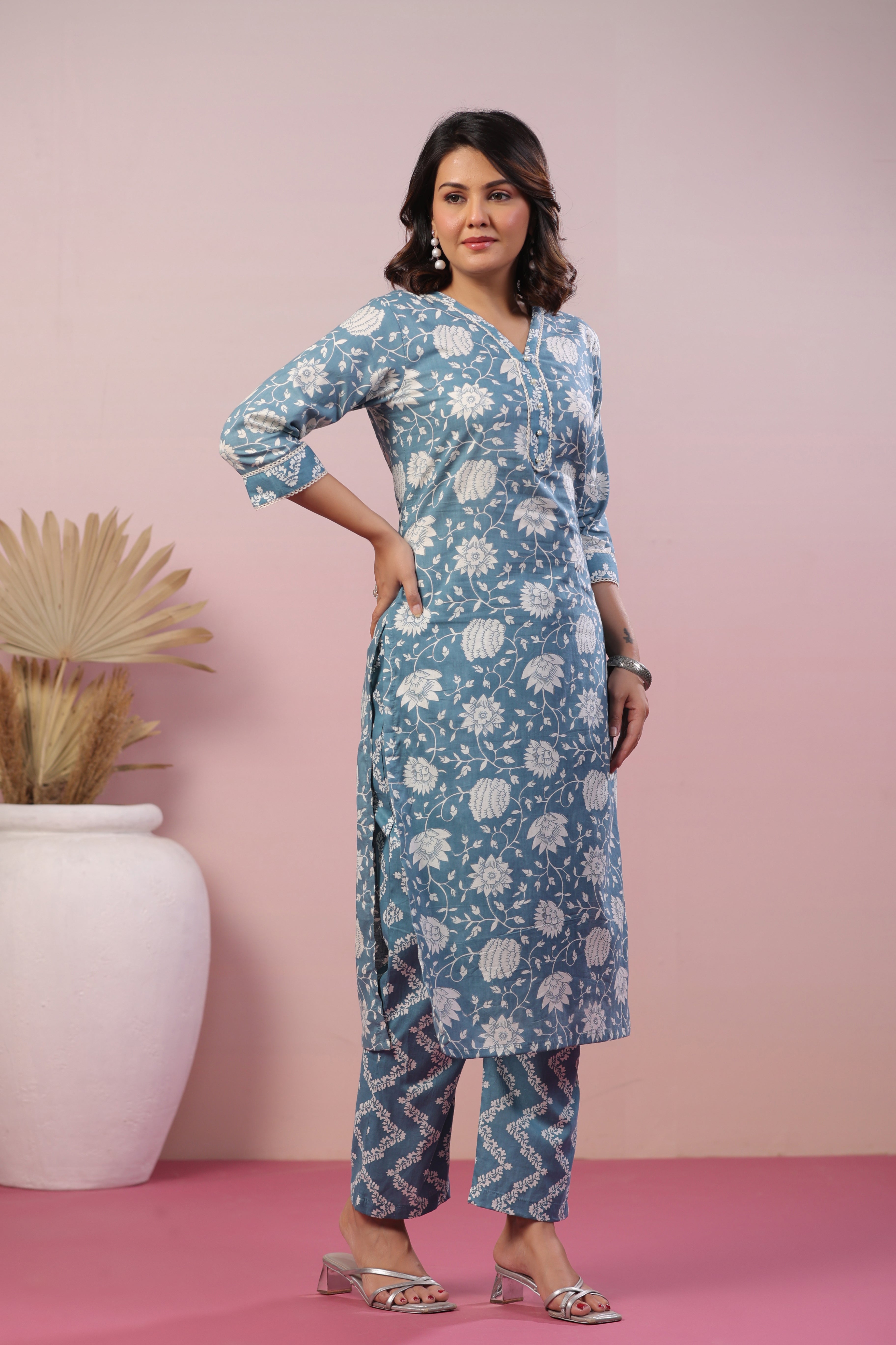 Women Floral Printed Fancy Kurti Suit