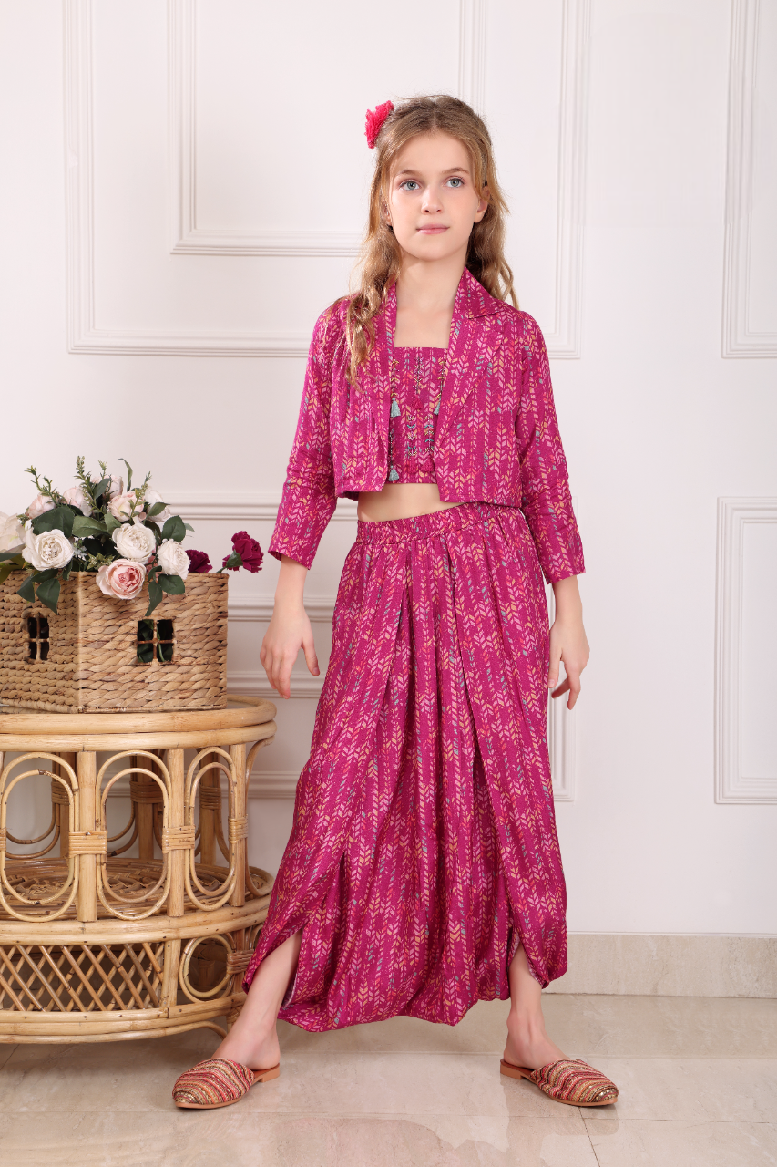 Girls Pink Printed Trendy And Stylish 3 Piece Co Ord Set