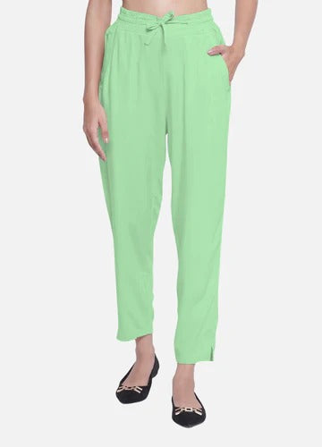 Women's Green Stylish Casual Travelling Pant